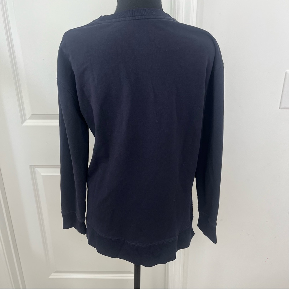 Tommy John Go Anywhere Collection Crewneck with front pocket Sz S - Picture 2 of 4